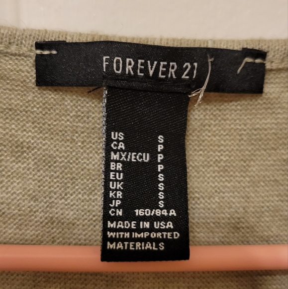 Forever 21 Wrapped Top - Picture 2 of 2